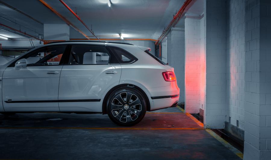 Детали экстерьера Bentley Bentayga V8 2018 года  (MY) (фото 17 из 17)